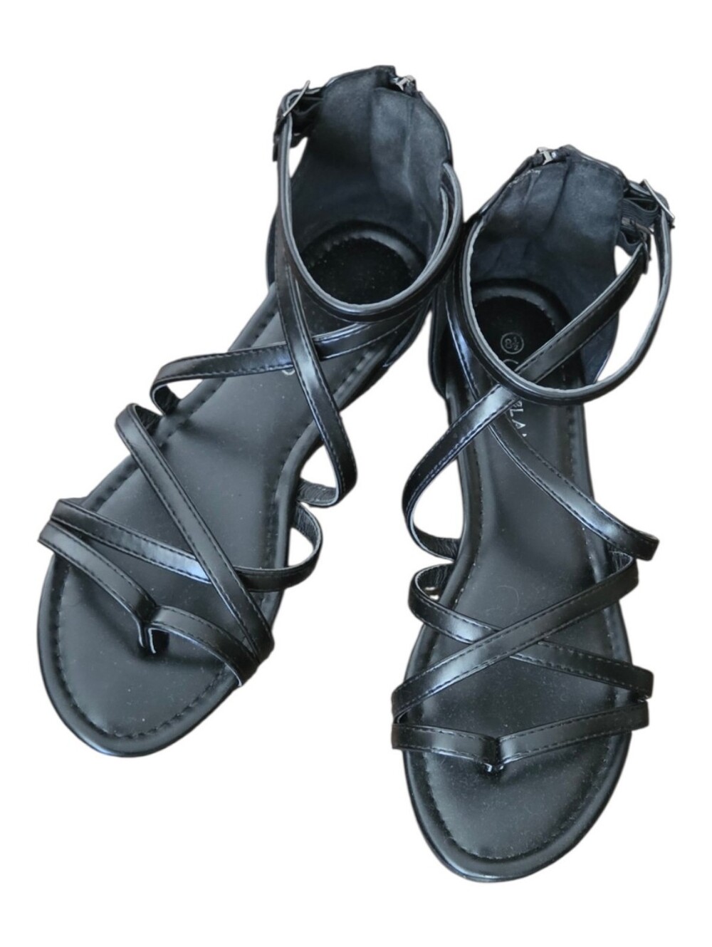 Black Gladiator Sandals EUC Size 8.5